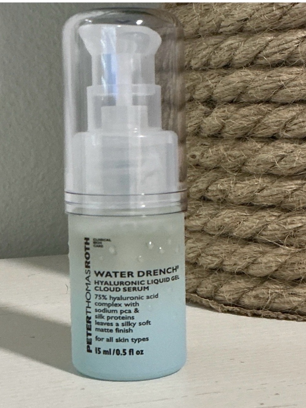 Peter Thomas Roth Blue and White Water Drench Hyaluronic Liquid Gel Cloud Serum